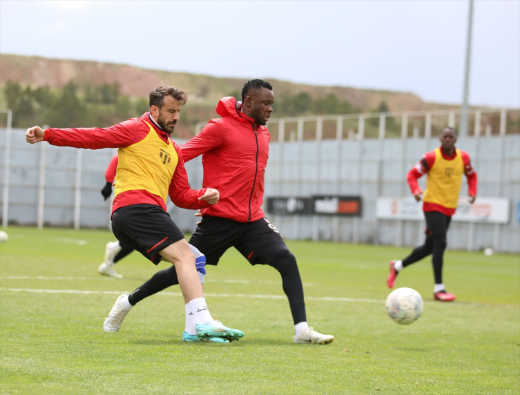 Sivasspor'da kupa mesaisi başladı