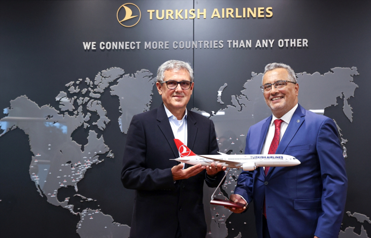 Türk Hava Yolları Kadın Voleybol Takımı'nda Ze Roberto dönemi
