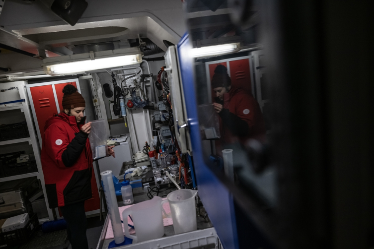 Ulusal Arktik Bilimsel Araştırma Seferi'ni tamamlayan ekip Türkiye'ye döndü