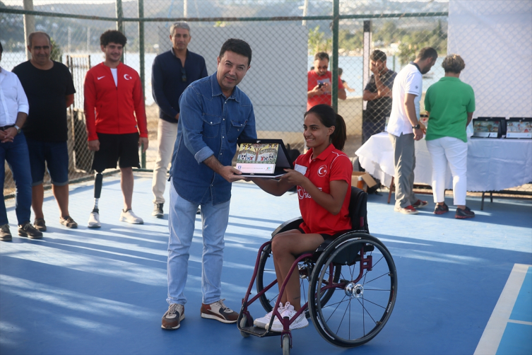 Bodrum'daki Tekerlekli Sandalye 100. Yıl Tenis Turnuvası tamamlandı