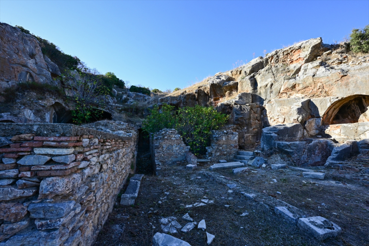 "Yedi Uyuyanlar" ve "Zeus" mağaraları turizme katkı sağlıyor