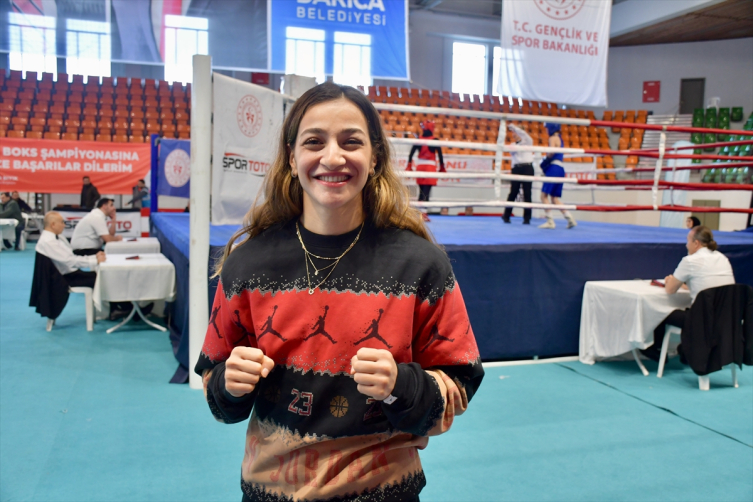 Milli boksör Buse Naz Çakıroğlu Paris'te "altın" istiyor