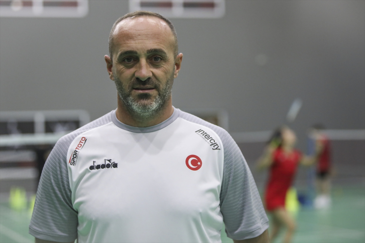 Kadın badmintoncular Avrupa'da ilk kez madalya kazanmak istiyor