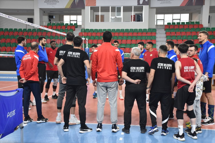 Cizre Belediyespor Erkek Voleybol Takımı çıkışa geçmek istiyor