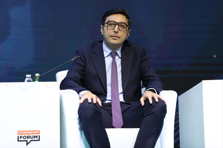 Azerbaycan Gençlik ve Spor Bakanı Farid Gayibov