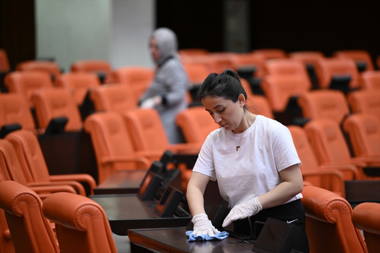 Meclis'te bayram temizliği