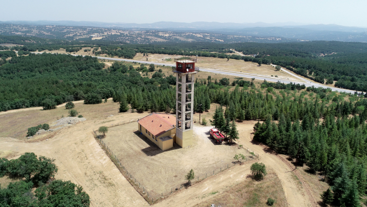 Trakya'da ormanlar 18 kuleden gözetleniyor