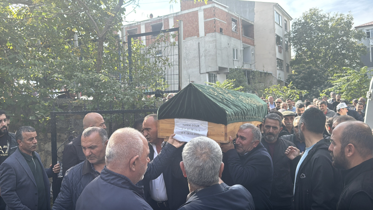 Fabrikadaki yangında hayatını kaybedenler son yolculuğuna uğurlandı