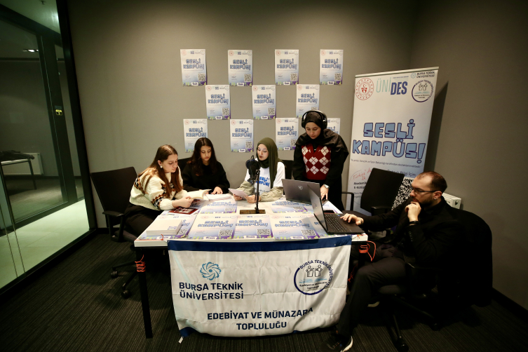 Üniversitelilerden görme engellilere sesli ders notu uygulaması