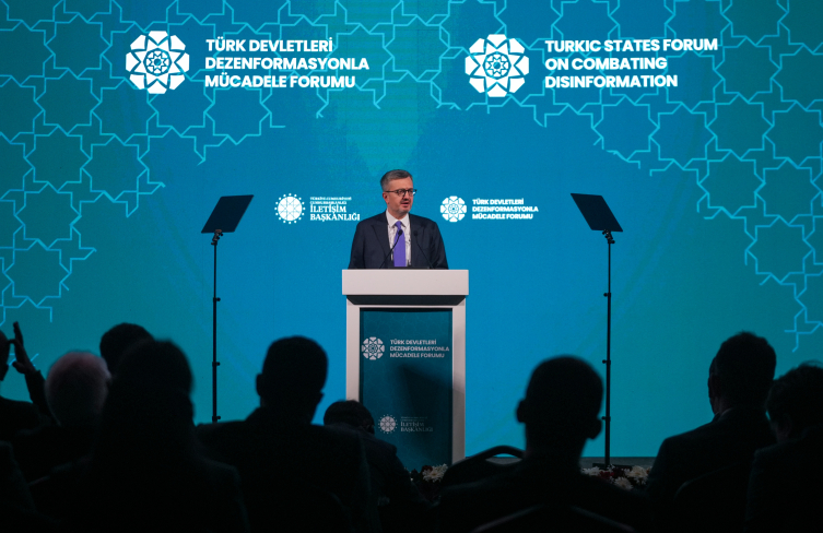 Burhanettin Duran: Dezenformasyona karşı daha somut iş birlikleri geliştirmeliyiz