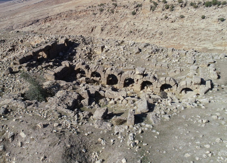 Mardin'deki Rabat Kalesi'nde arkeolojik kazı çalışmaları başladı