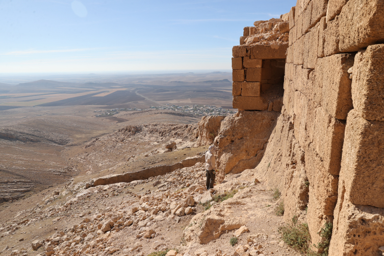 Mardin'deki Rabat Kalesi'nde arkeolojik kazı çalışmaları başladı