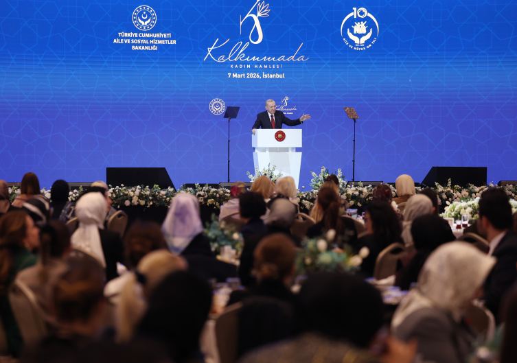 Cumhurbaşkanı Erdoğan: Kadına şiddet insanlığa ihanettir