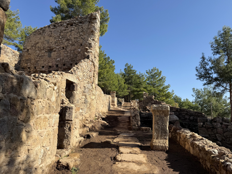 3 bin yıllık antik kentte "kıskanan çatlasın" mesajı