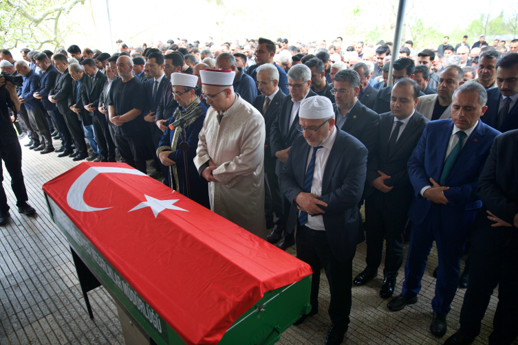 Türkiye evlatlarını uğurluyor