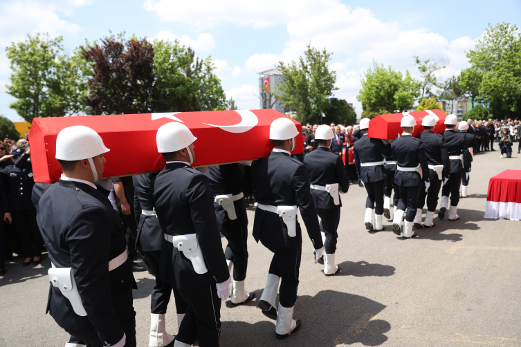 Şehit polislerimiz için Tekirdağ'da cenaze töreni düzenlendi