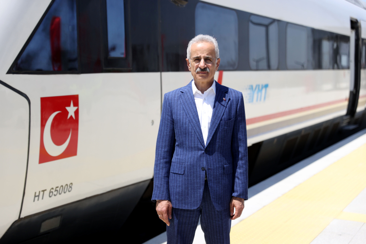 Bakan Uraloğlu: Halkalı-Kapıkule seyahat süresi 4 saatten 1,5 saate düşecek