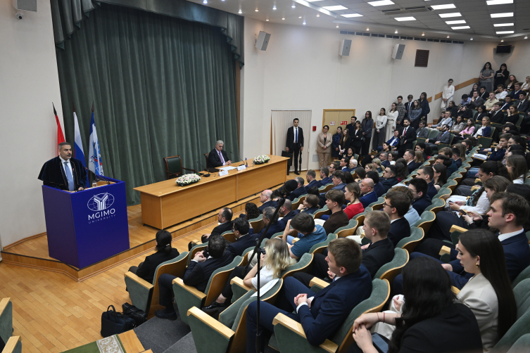 Bakan Fidan'a Moskova Devlet Uluslararası İlişkiler Enstitüsünden 'fahri doktora' ünvanı