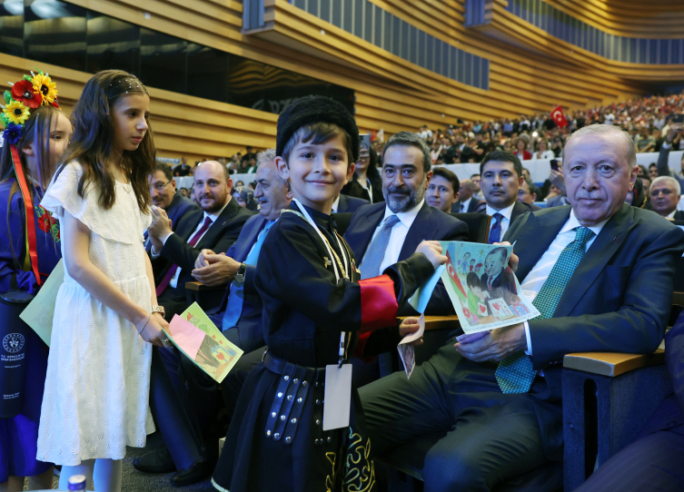 Cumhurbaşkanı Erdoğan: Muhalefetin kronikleşmiş vizyon sorununu çözemedik