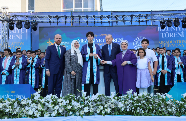 Cumhurbaşkanı Erdoğan, İTO Marmara Anadolu İmam Hatip Lisesi Mezuniyet Töreni'ne katıldı