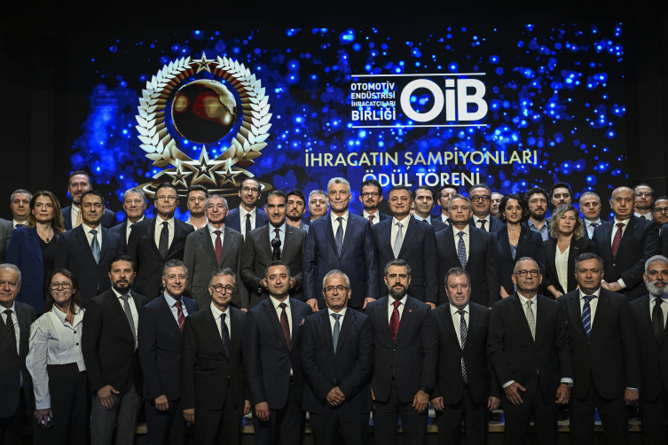Bakan Bolat: Otomotiv sektöründe dünyada 13'üncü büyük üretim üssü konumuna ulaştık