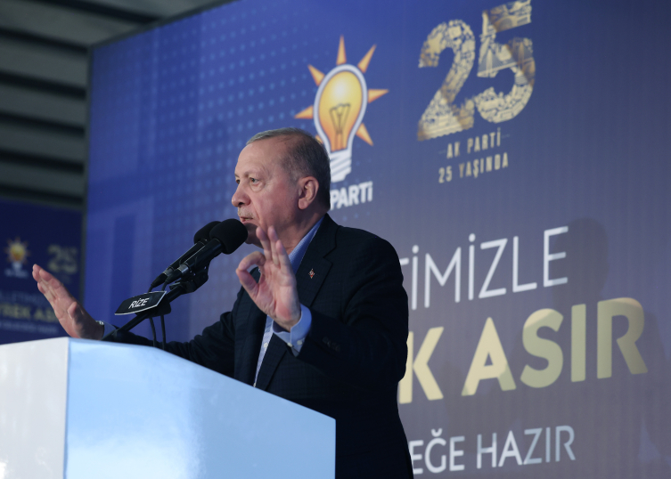 Cumhurbaşkanı Erdoğan: Ülkemizi dünya devi yapma iddiamıza her gün biraz daha yaklaşacağız