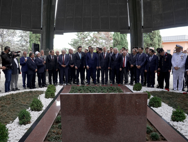 Kürşad Zorlu: Namık Gedik'in kabrinin nakli, yarım kalmış bir tarih sayfasının tamamlanmasıdır
