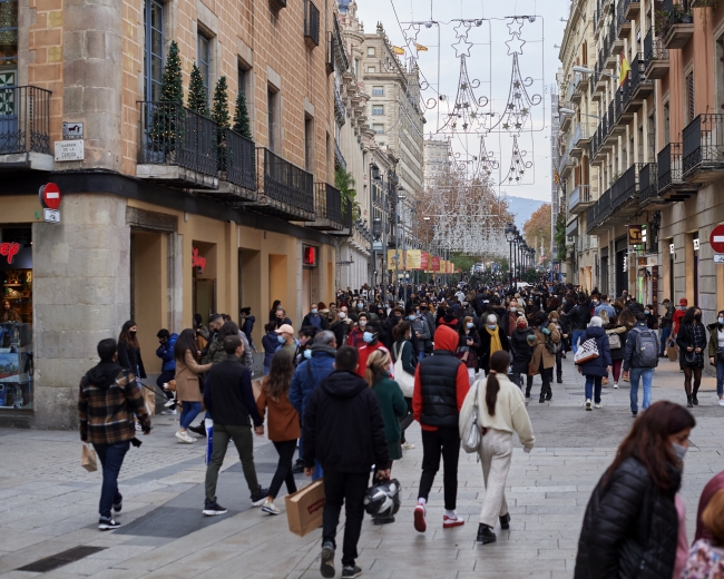 Vakaların arttığı İspanya'da ek tedbirler alındı