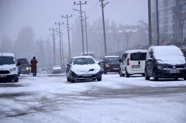 Yurdun birçok şehri beyaza büründü