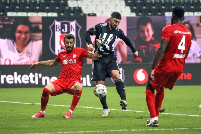 Beşiktaş 3 puana 3 golle ulaştı