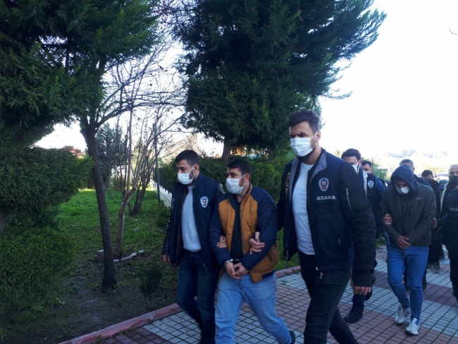 Adana'da yasa dışı bahis operasyonu: 7 gözaltı