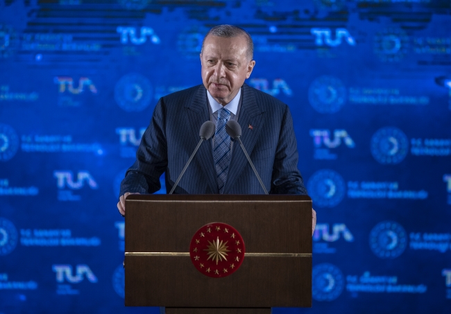 Cumhurbaşkanı Erdoğan: Cumhuriyetin 100. yılında Ay'a ilk teması gerçekleştireceğiz