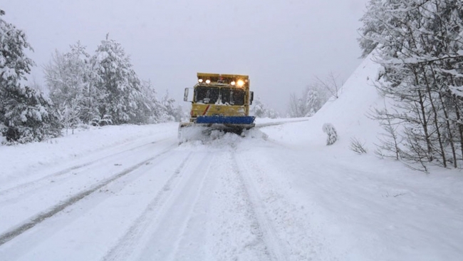 İç Anadolu'da 5 ilde ulaşıma kar engeli