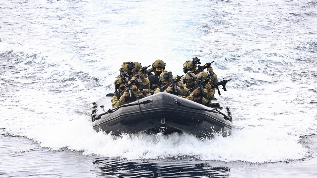 "Timsahlar"dan milli gemilerde nefes kesen eğitim