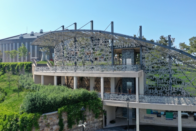 'Demokrasi ve Özgürlükler Adası' anma törenine hazırlanıyor