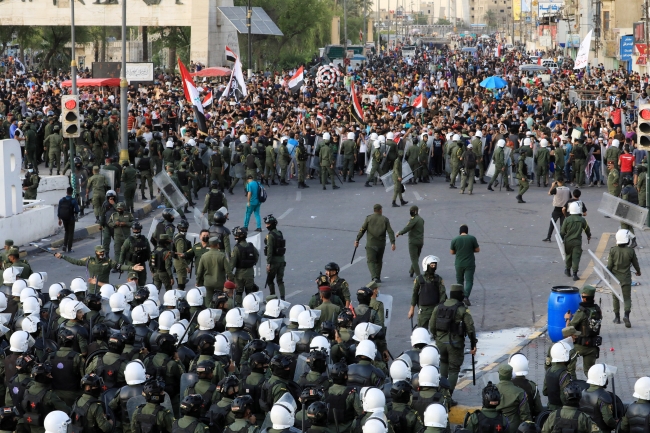 FIrak'ın başkenti Bağdat'ta hükümet karşıtı protestolar düzenleniyor. Fotoğraf: AA