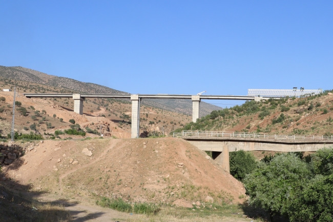 Zarova Köprüsü ile Siirt-Şırnak arası ulaşım kolaylaşıyor