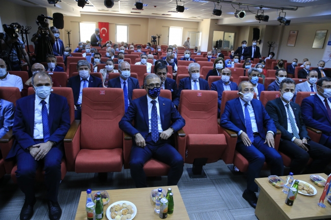 İsmail Demir: Savunma sanayii şirketlerinde ilk 100'de 7 firmamız var