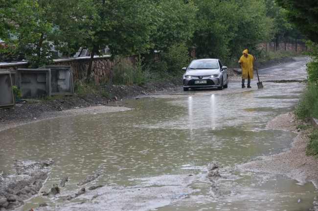 Bolu'da yollar göle döndü