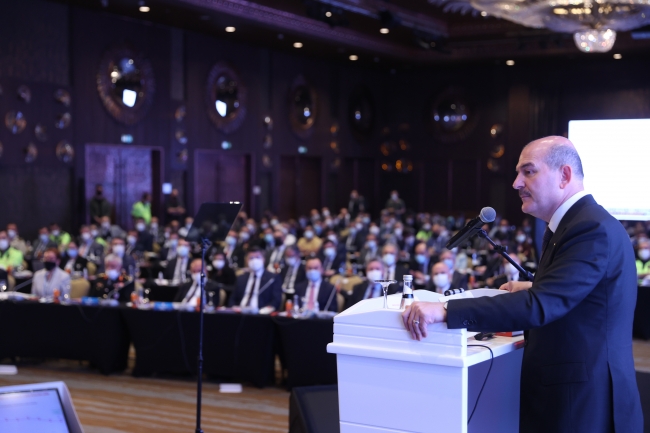 Bakan Soylu: Otoyollarda hız limiti bir miktar artabilir