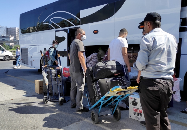 Otogarda bayram hareketliliği