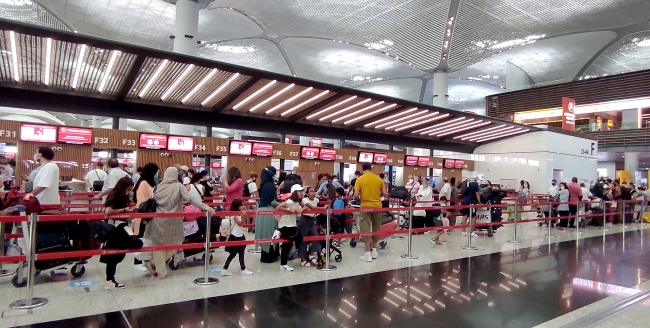 7 ayda 57,4 milyon yolcu hava yolunu kullandı