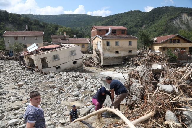 Selin vurduğu Babaçay köyünde büyük yıkım