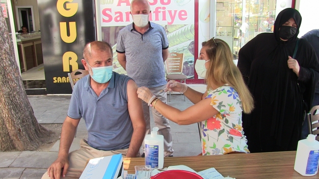 Aşı olanlara çekilişle altın hediye edilecek