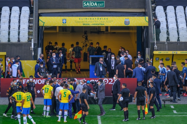 Sıra dışı maçın ardından FIFA ne karar verecek?