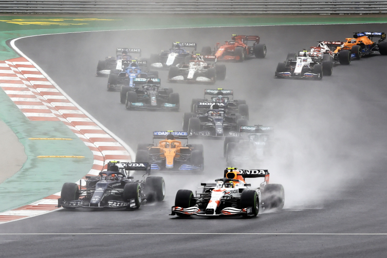 Hızın ve tutkunun adresi yeniden İstanbul