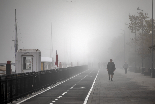 İstanbul Boğazı'nda ulaşıma "sis" engeli