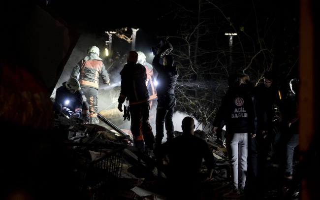 Keçiören'de bir binada patlama: 2 ölü, 4 yaralı