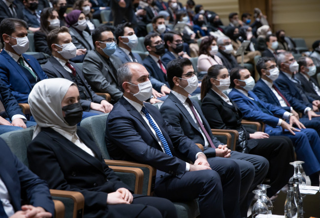 Bakan Gül, hakim savcı adaylarıyla "Kesişme; İyi ki Varsın Eren" filmini izledi