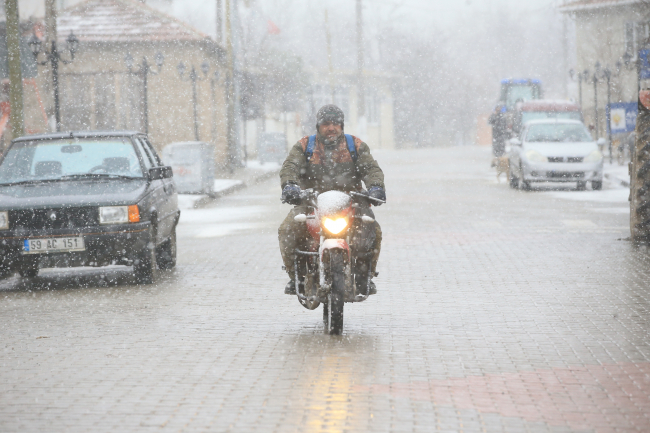 Trakya'da beklenen kar yağışı başladı